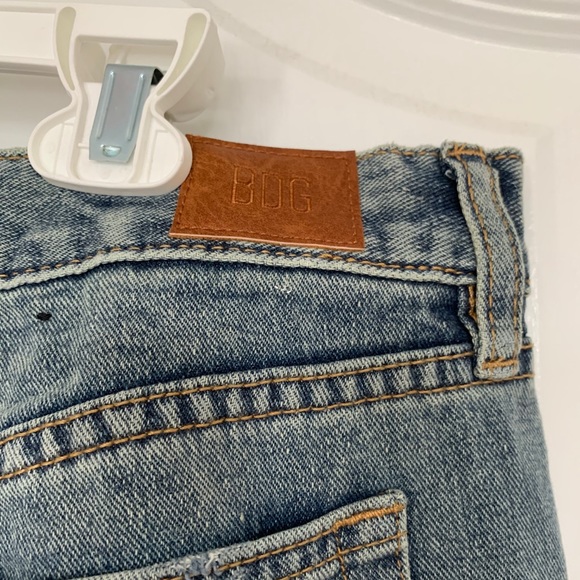 ⚡️ Urban Outfitters (BDG) Acid Wash Mom Jeans - Picture 4 of 4
